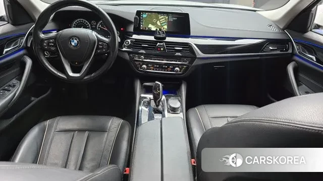 BMW 5 Series (G30) id 2941474 из Кореи 17