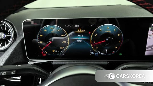 Mercedes-Benz GLA - Class H247 id 3828180 из Кореи 17