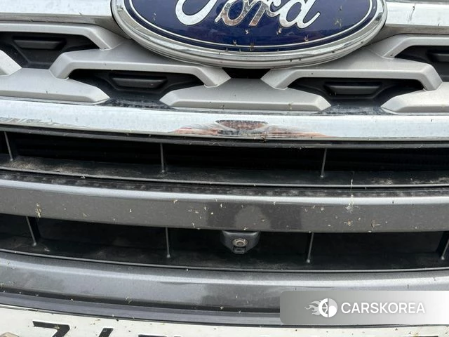 Ford Explorer id 3899579 из Кореи 17