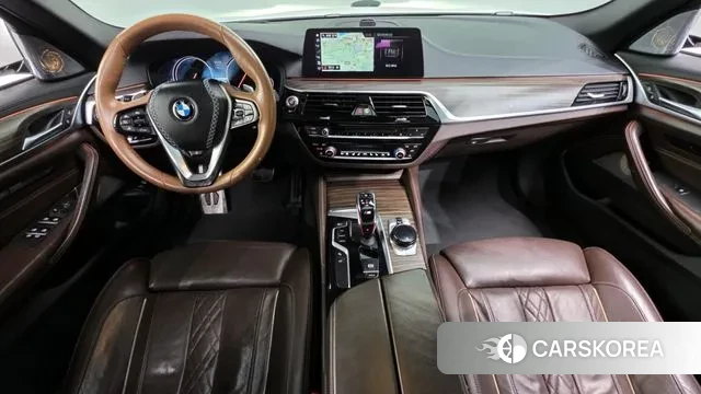 BMW 5 Series (G30) id 3408297 из Кореи 17