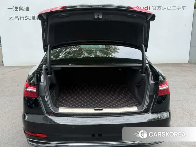 Audi A6L id 4274639 из Китая 18