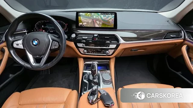 BMW 5 Series (G30) id 3577772 из Кореи 17