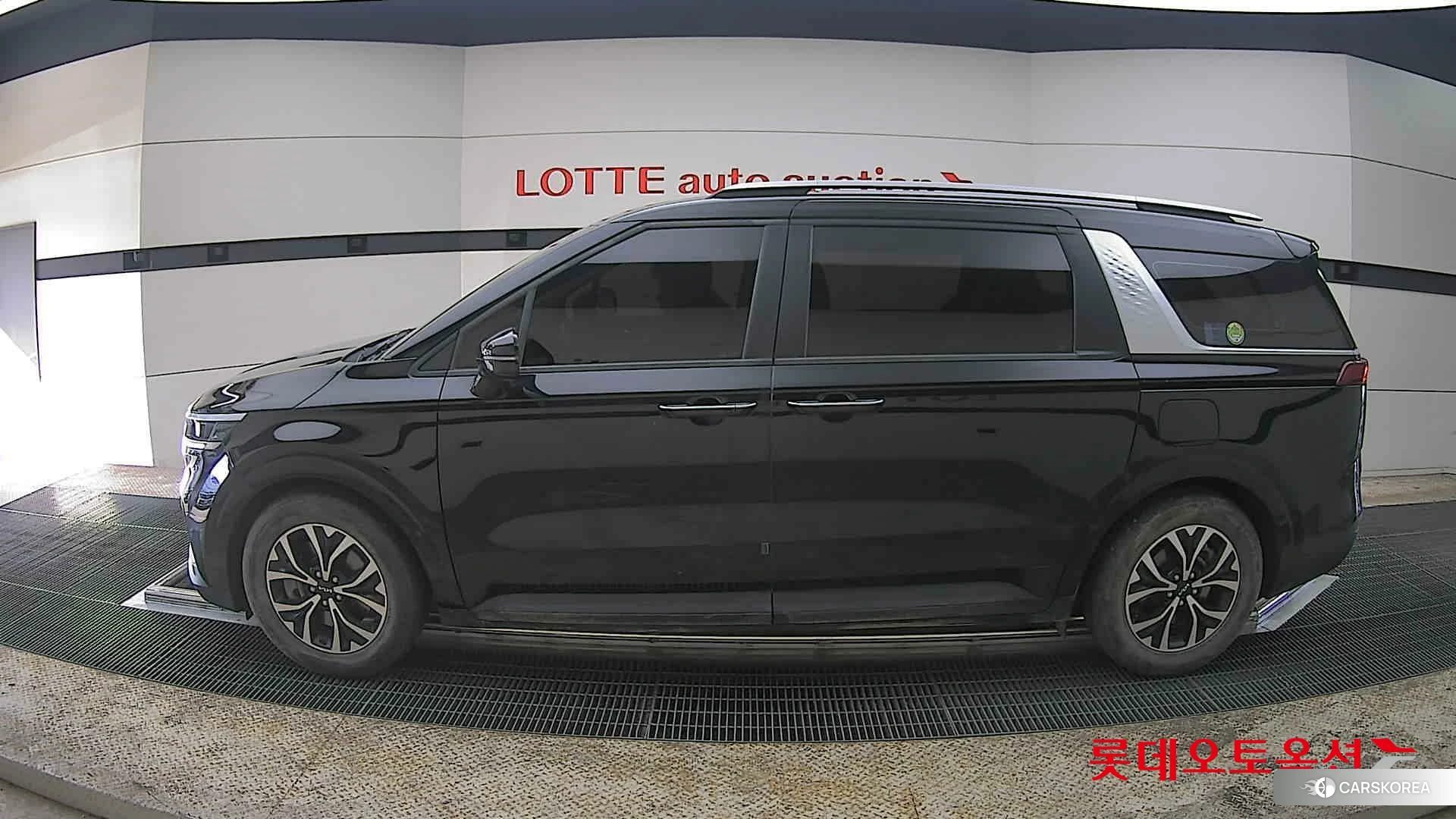 Kia Carnival id 3882155 из Кореи 34