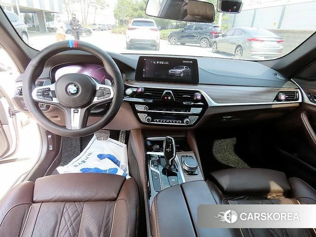 BMW 5 Series (G30) id 3807877 из Кореи 17