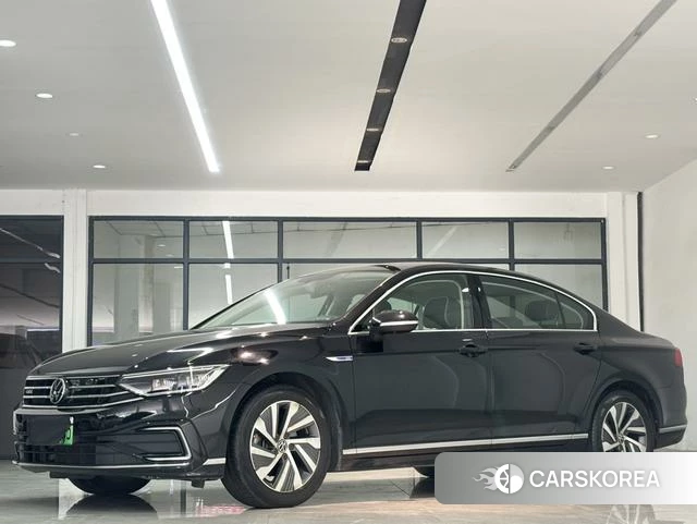 Volkswagen Magotan PHEV id 4274770 из Китая 7
