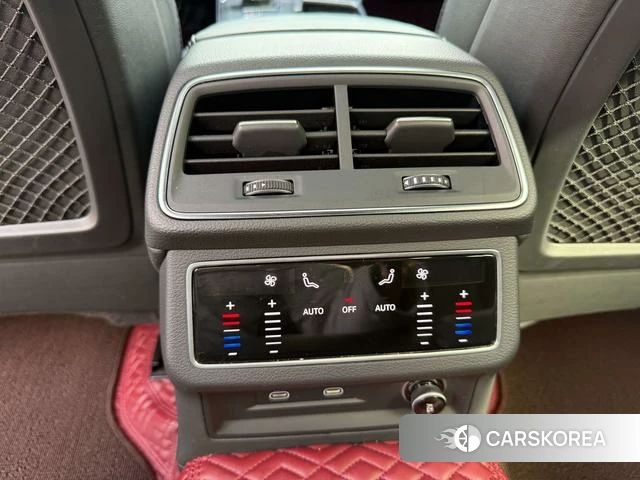 Audi A6L id 4254850 из Китая 17