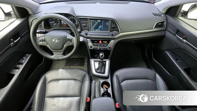 Hyundai Avante AD id 3943119 из Кореи 17
