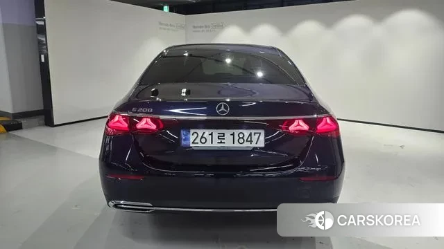 Mercedes-Benz E-Class W214 id 3696150 из Кореи 17