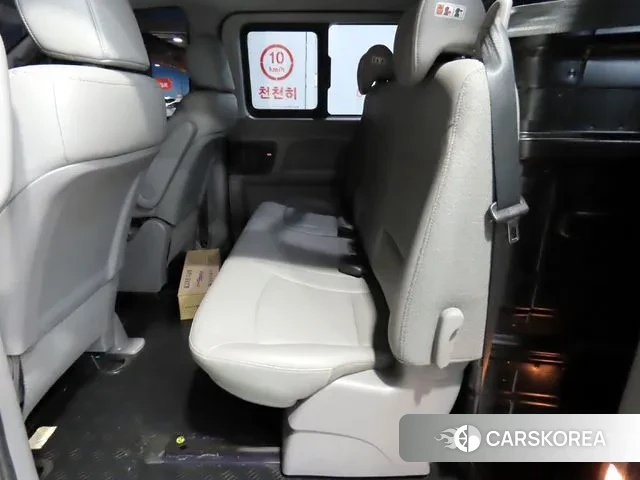 Hyundai The New Grand Starex id 3626936 из Кореи 17