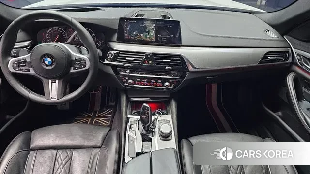 BMW 5 Series (G30) id 3439642 из Кореи 17