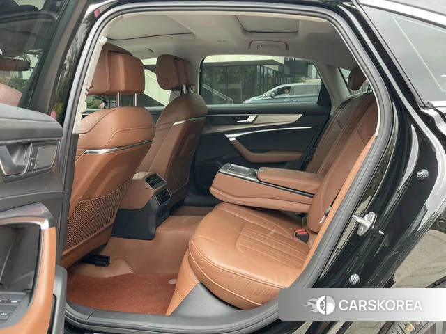 Audi A6L id 4307098 из Китая 7