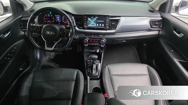 Kia Stonic id 3899823 из Кореи 17