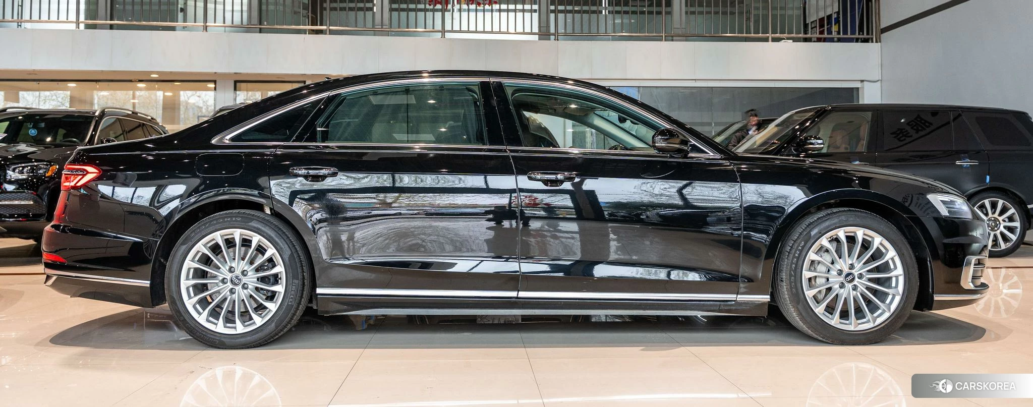 Audi A8 id 4487259 из Китая 15