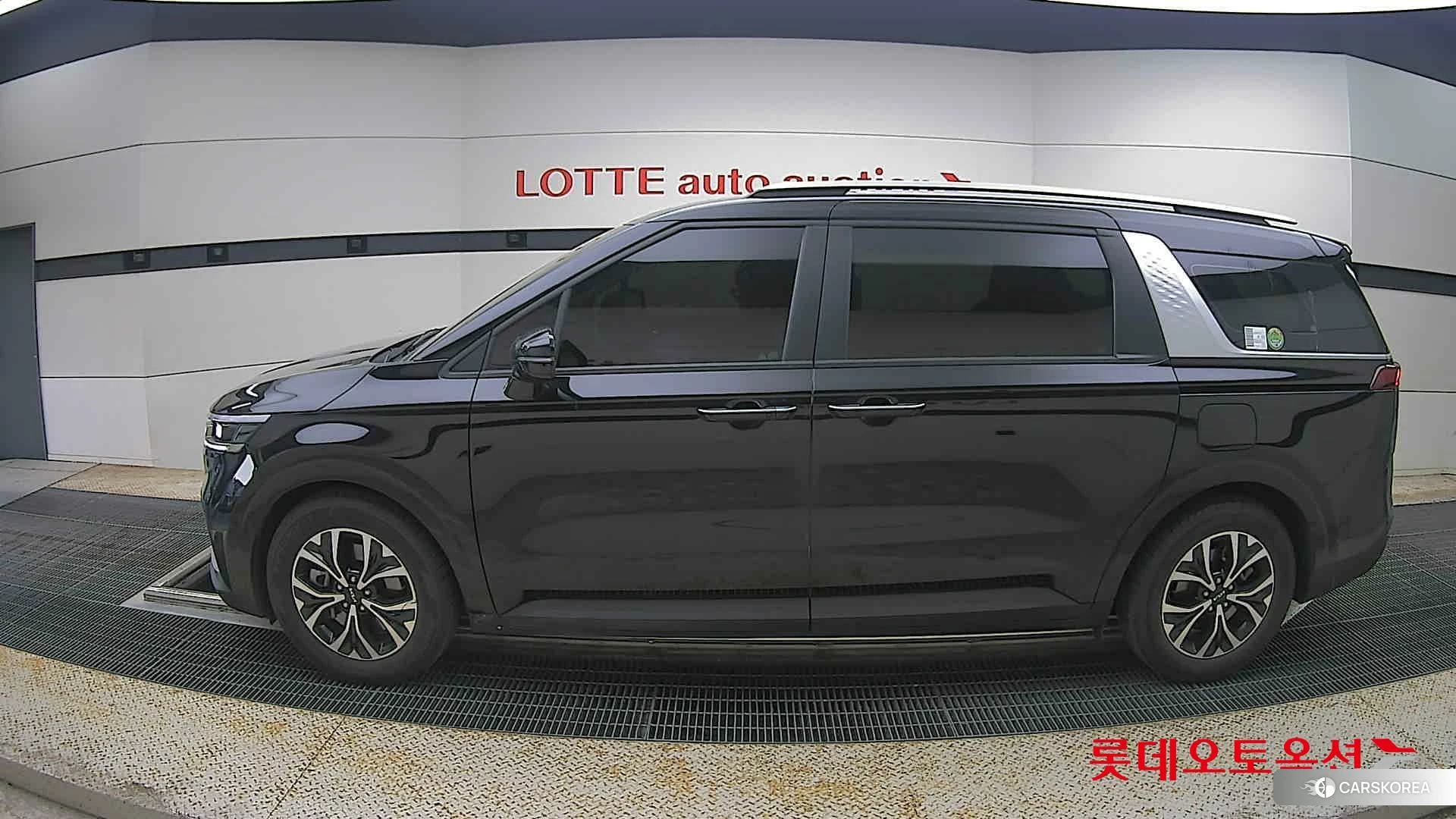 Kia Carnival id 4296894 из Кореи 34