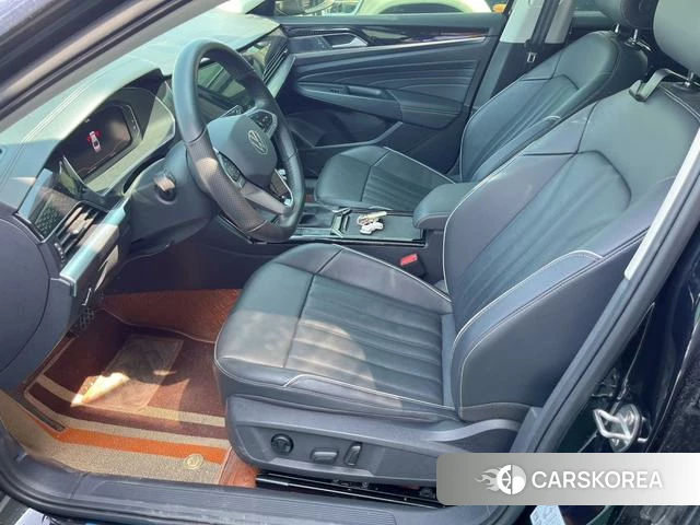 Volkswagen Passat id 4290652 из Китая 8