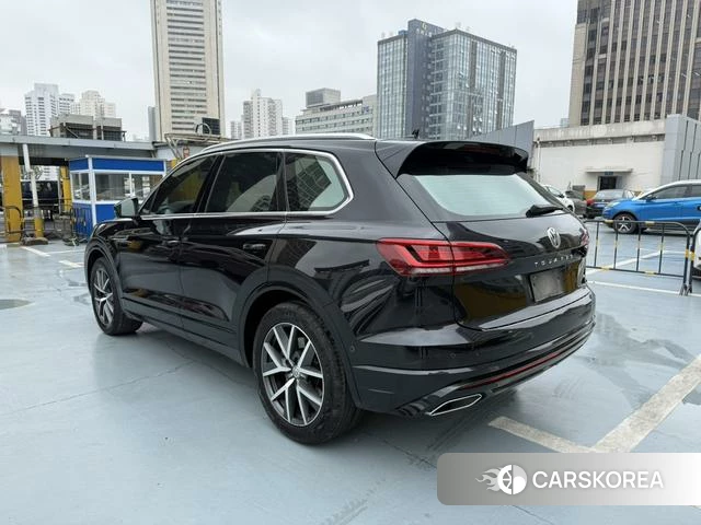 Volkswagen Touareg id 4240221 из Китая 20