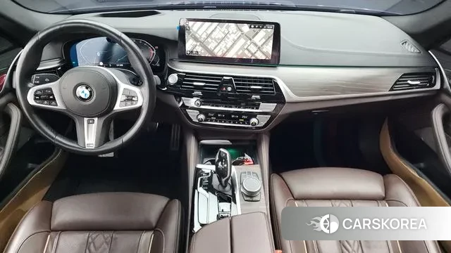 BMW 5 Series (G30) id 3601441 из Кореи 17