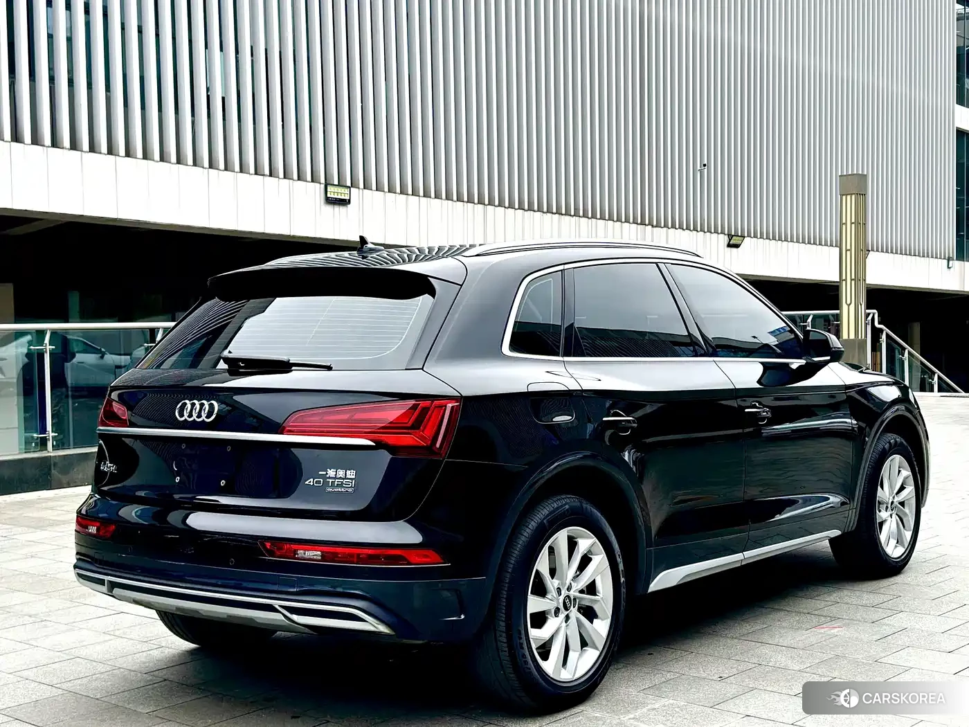 Audi Q5L id 4628467 из Китая 10