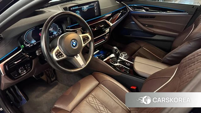 BMW 5 Series (G30) id 4298702 из Кореи 17