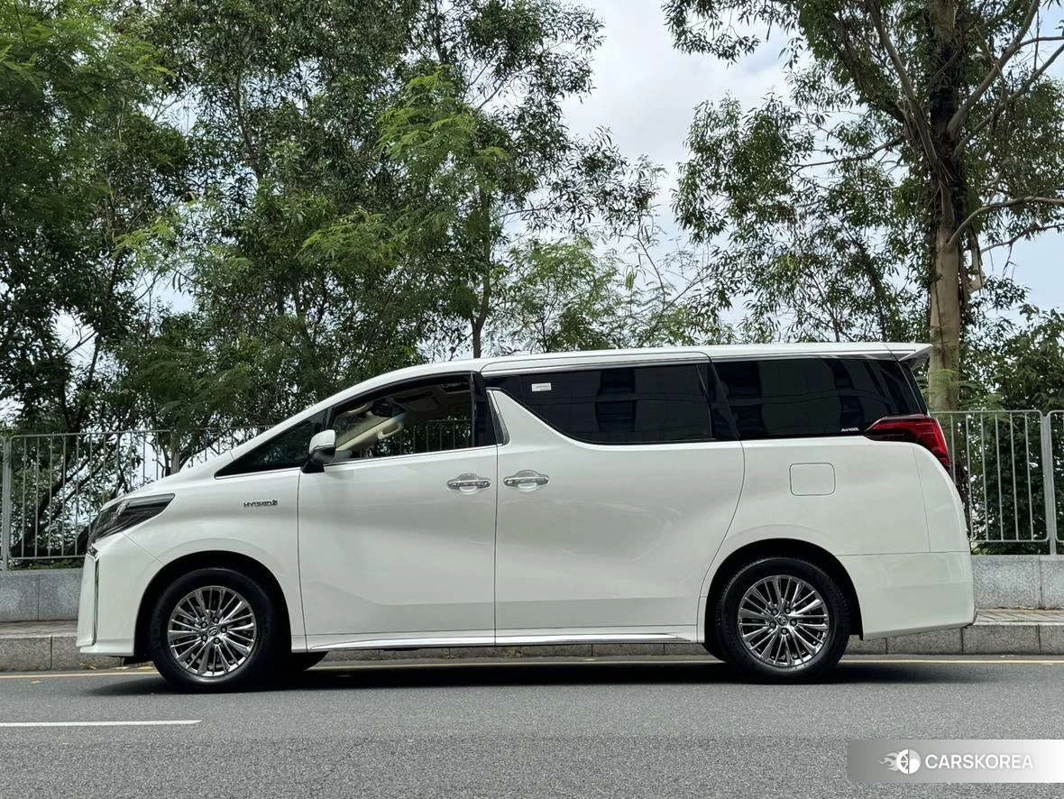 Toyota Alphard id 4461280 из Китая 22