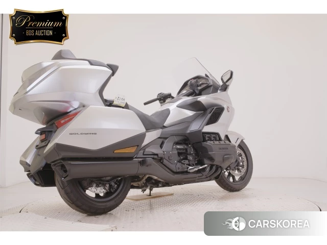Проданный Honda GL1800 TOUR DCT 2025 из Японии, фото 5