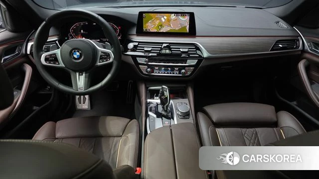 BMW 5 Series (G30) id 3860910 из Кореи 17