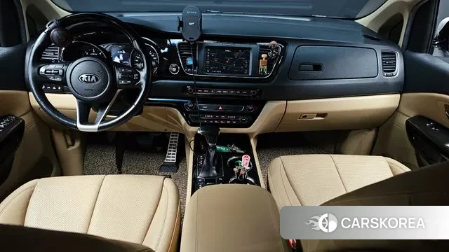 Kia The New Carnival id 3599125 из Кореи 17