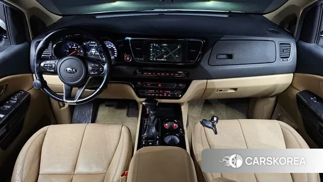 Kia The New Carnival id 3573426 из Кореи 17