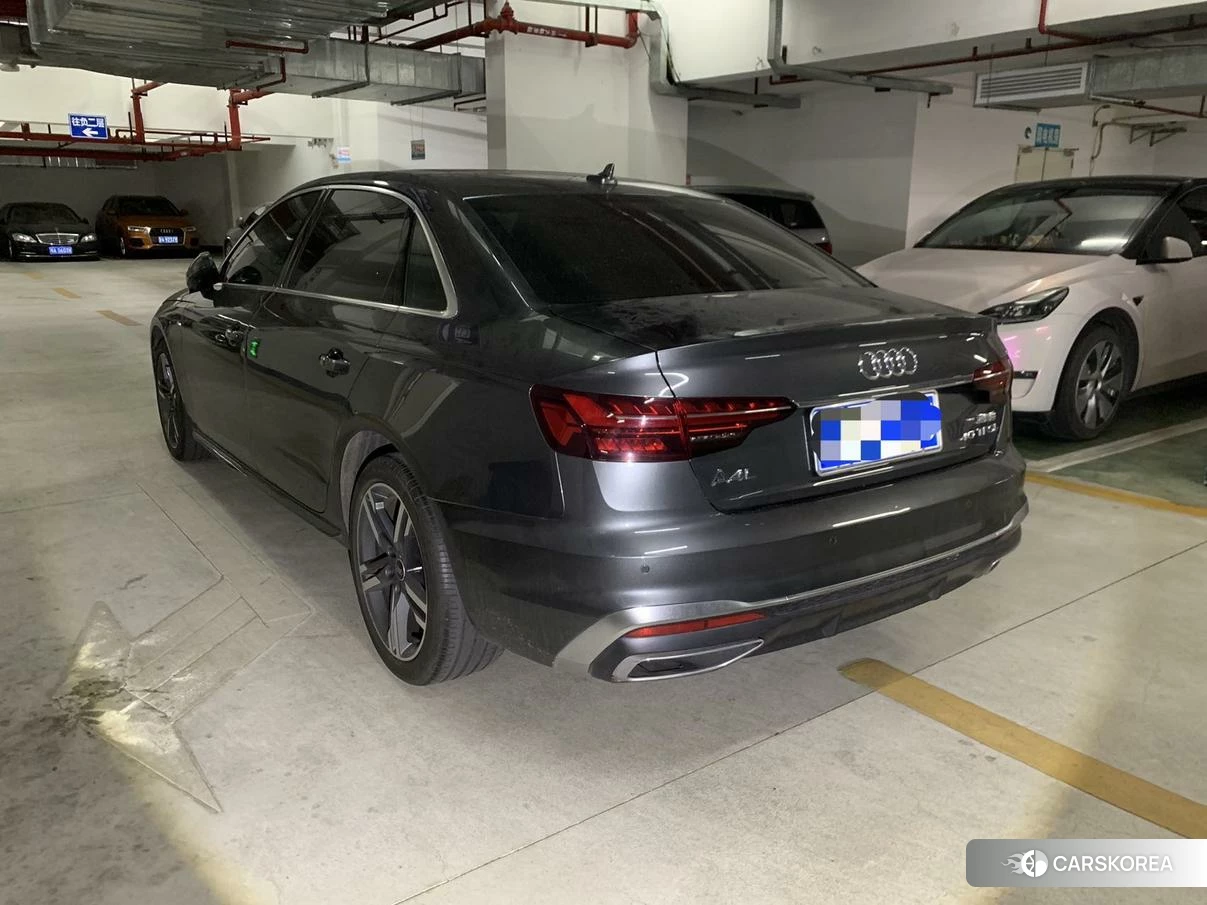 Audi A4L id 4405731 из Китая 7