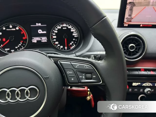 Audi Q2L id 4215216 из Китая 17