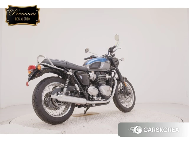 Triumph BONNEVILLE T120 2022 из Японии, фото 4