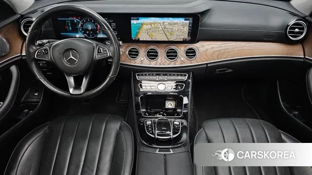 Mercedes-Benz E-Class W213 id 3166592 из Кореи 17