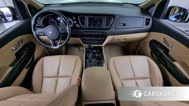 Kia The New Carnival id 3248746 из Кореи 17