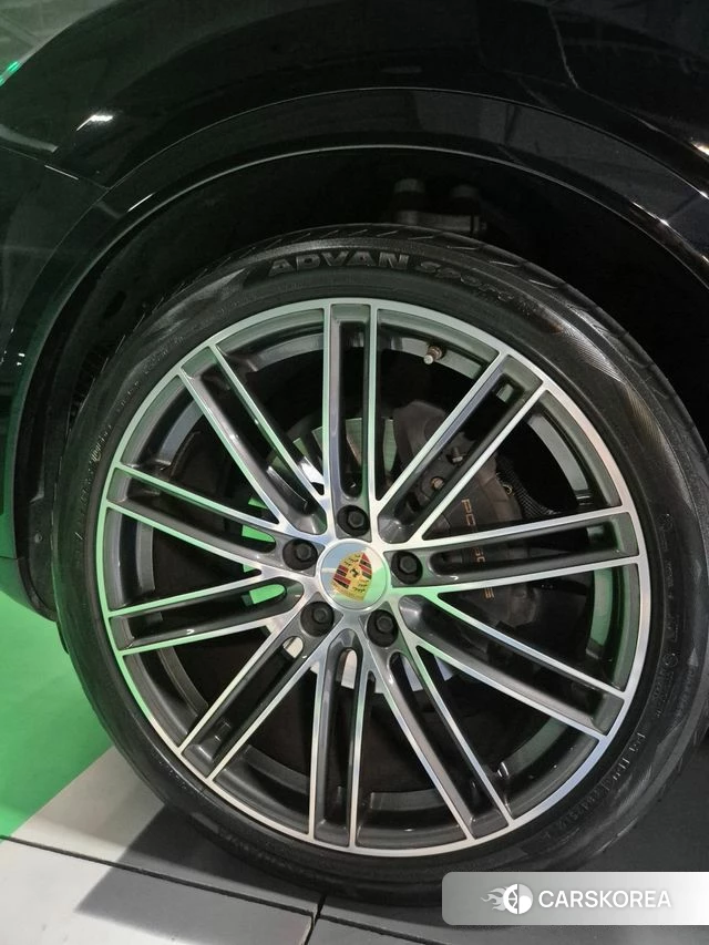 Porsche Cayenne (PO536) id 4578013 из Кореи 17