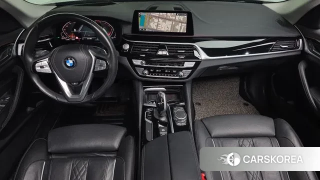 BMW 5 Series (G30) id 3335944 из Кореи 17