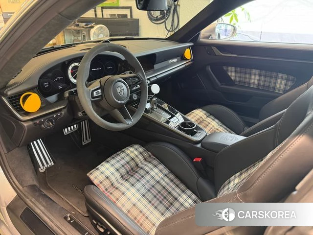 Porsche 911(992) id 4462208 из Кореи 11
