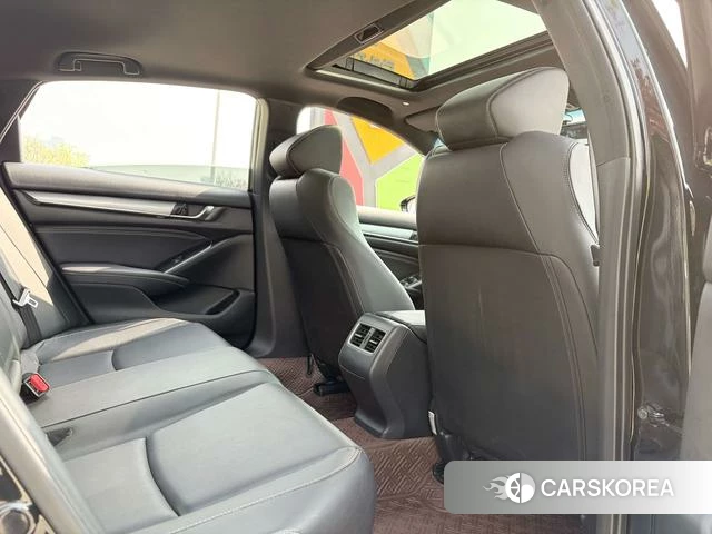 Honda Yingshipai id 4272832 из Китая 13