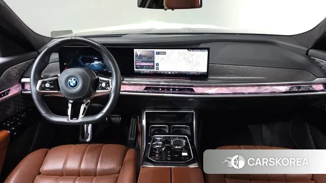 BMW i7 (G70) id 3487117 из Кореи 17