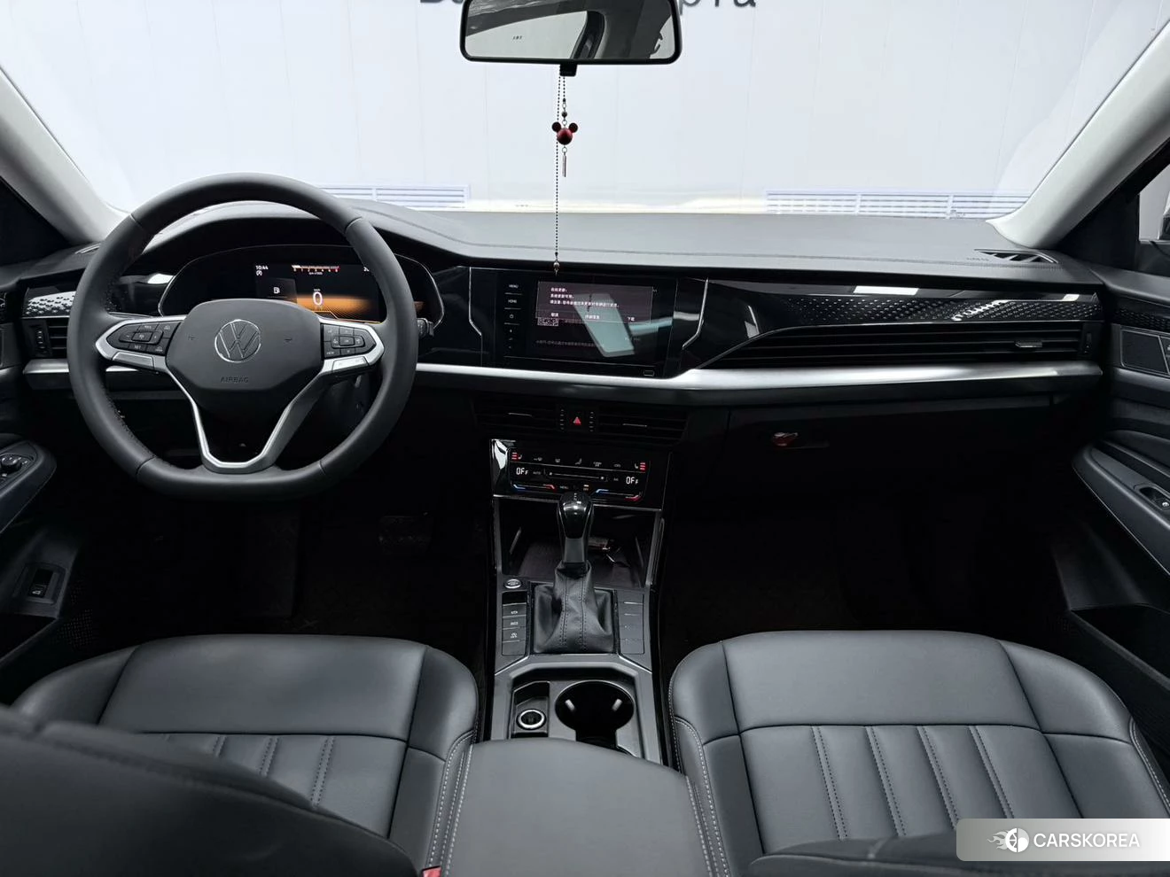 Volkswagen Passat id 4452037 из Китая 7