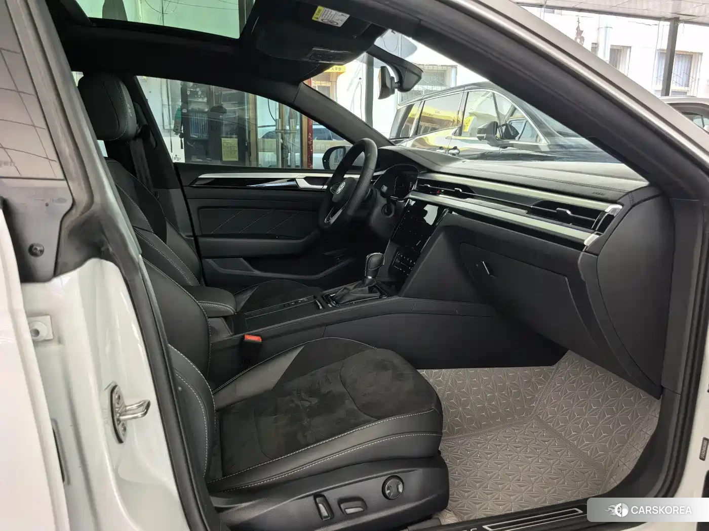 Volkswagen Arteon (CC) id 4669284 из Китая 14
