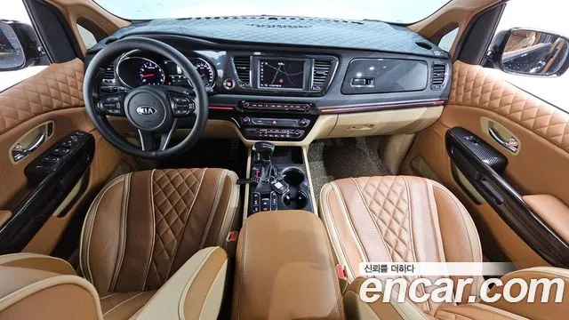 Kia The New Carnival id 2936952 из Кореи 17