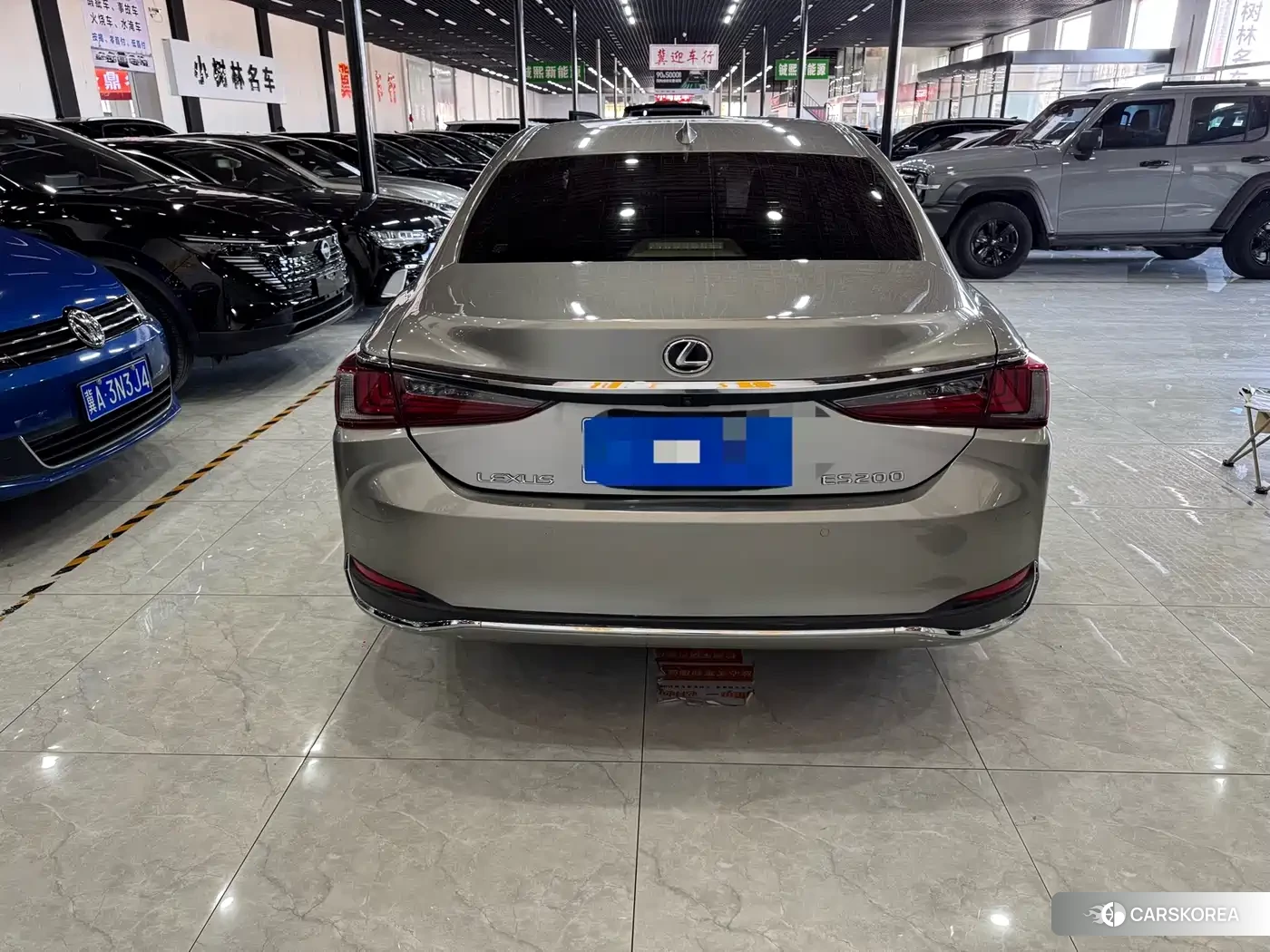 Lexus ES id 4515514 из Китая 11