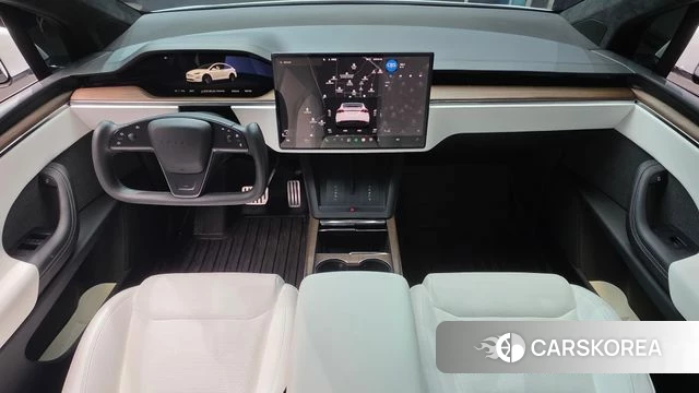 Tesla Model X id 4853729 из Кореи 31