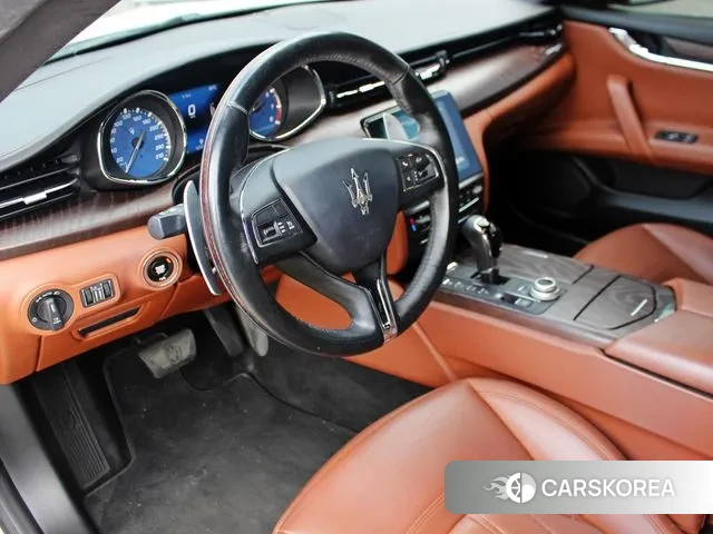 Maserati Quattroporte id 3055535 из Кореи 17