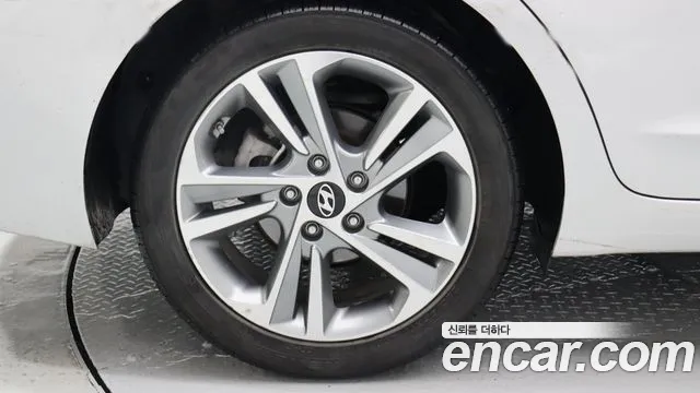 Hyundai Avante AD id 2840337 из Кореи 17