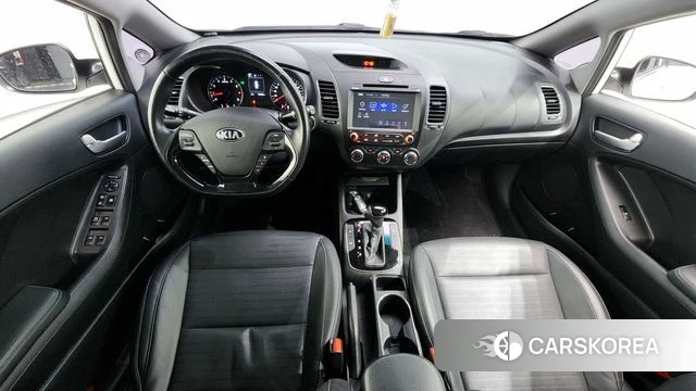 Kia The New K3 id 3905928 из Кореи 17