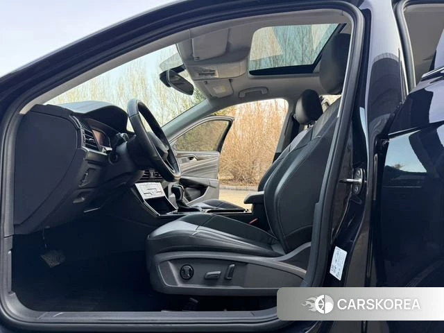 Volkswagen Passat id 4256084 из Китая 17