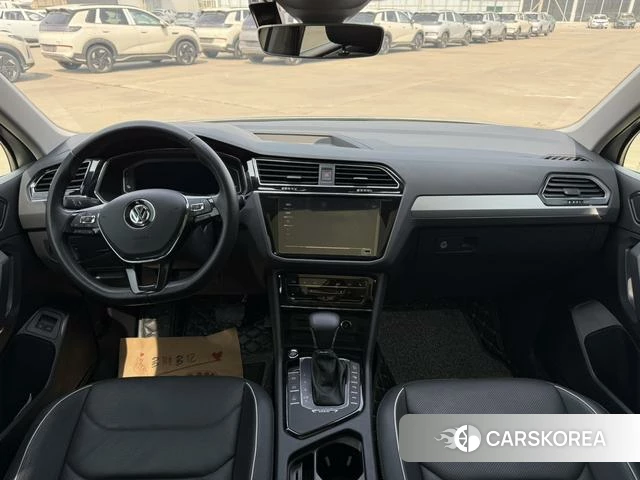 Volkswagen Tiguan L PHEV id 4273237 из Китая 7