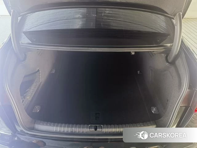 Audi A6L id 4208617 из Китая 8