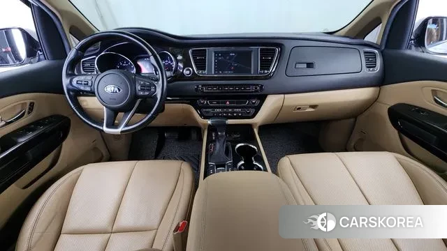 Kia The New Carnival id 3728732 из Кореи 17